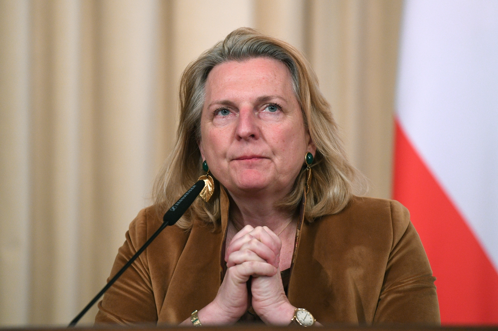 وزيرة الخارجية النمساوية السابقة تحذر من أوقات عصيبة لألمانيا