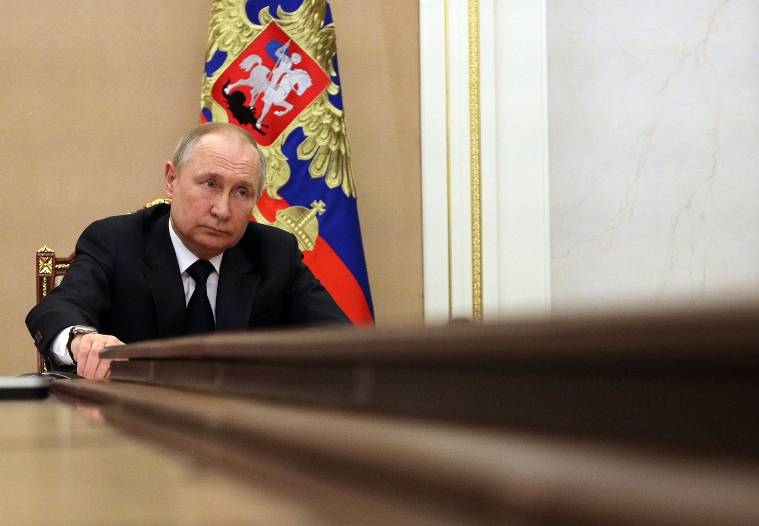 بوتين يناقش مع مجلس الأمن الروسي 