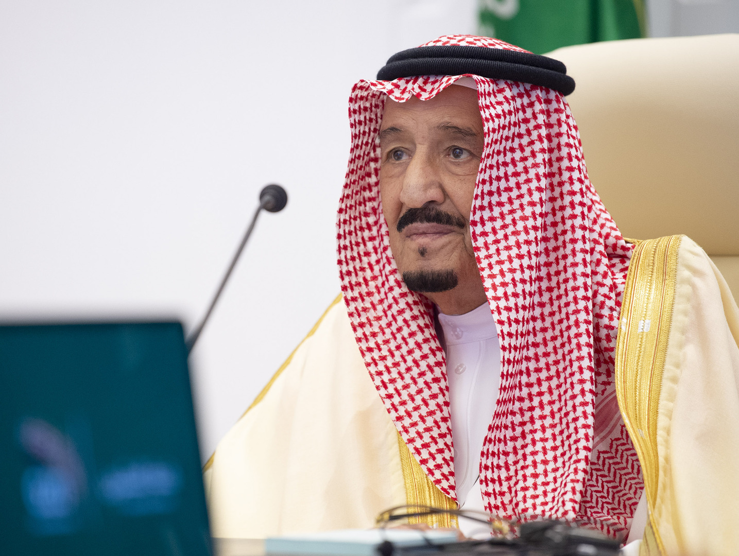 الملك السعودي وولي العهد يعزيان بوفاة رئيس دولة الإمارات