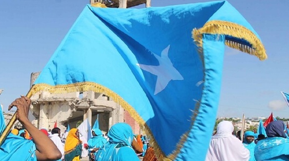 نواب البرلمان الصومالي يجتمعون داخل قاعدة عسكرية لاختيار رئيس للبلاد