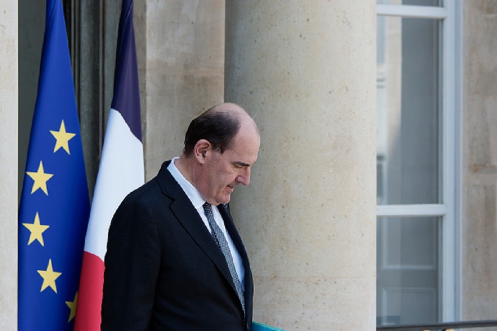 فرنسا.. رئيس الوزراء جان كاستكس يقدم استقالته إلى ماكرون