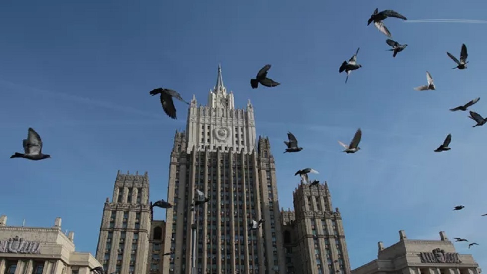 الخارجية الروسية: موسكو سترد بخطوات عسكرية تقنية على انضمام السويد للناتو