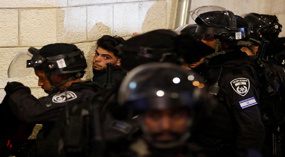 حماس تعليقا على أحداث جنازة الشريف في القدس: قيادة العدو فقدت صوابها وباتت في حالة من الذعر والخوف