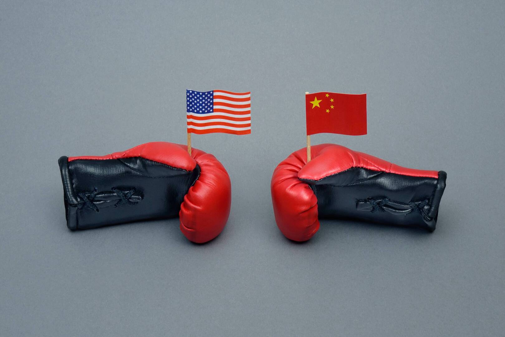 وزيرة الخزانة الأمريكية تدعو لإلغاء جزء من رسوم ترامب على البضائع الصينية