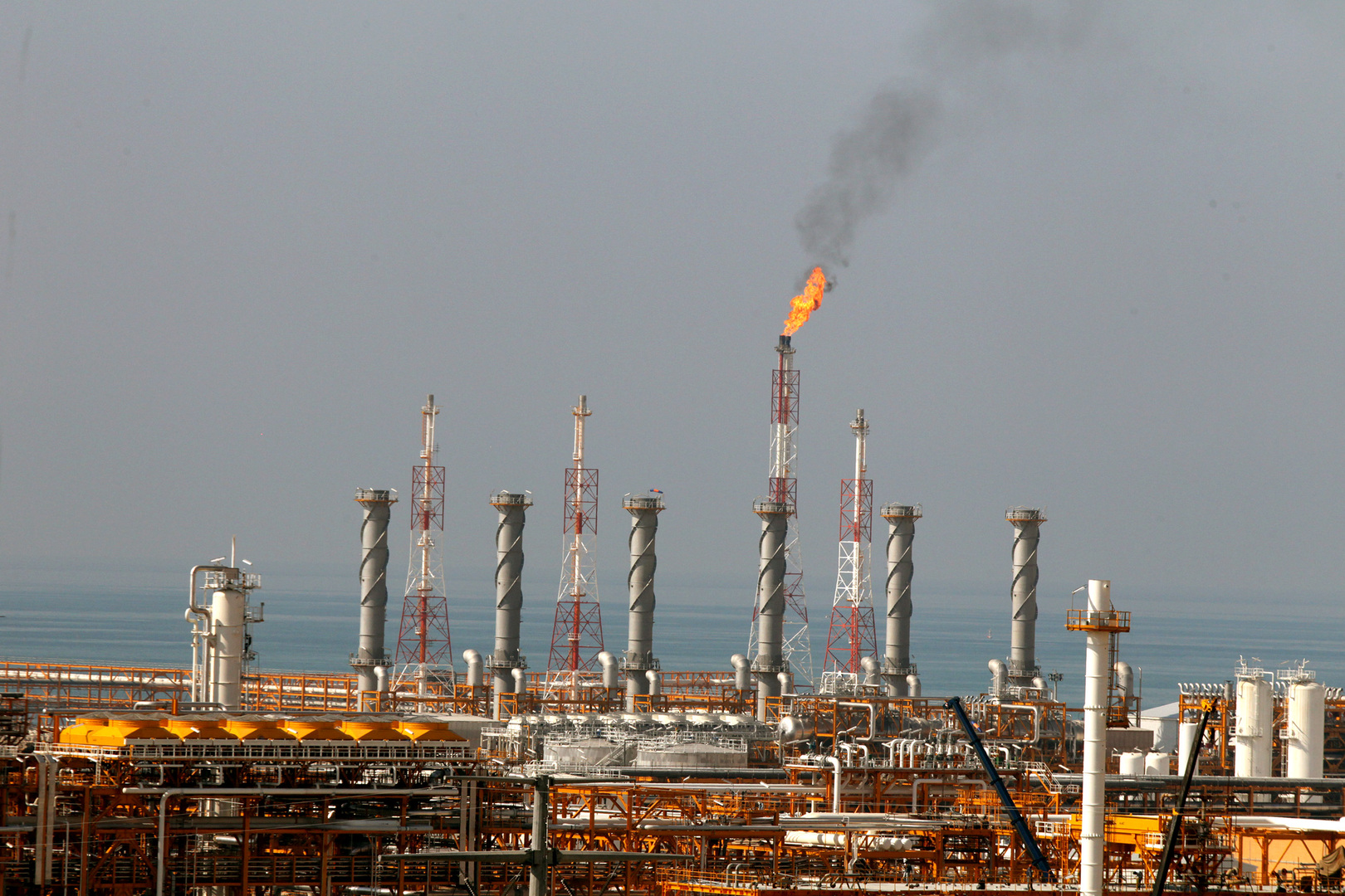 مسؤول إيراني يكشف حجم الدين العراقي من استيراده الغاز من طهران
