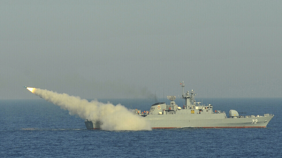 البحرية الإيرانية تعلن عن اشتباك مع 