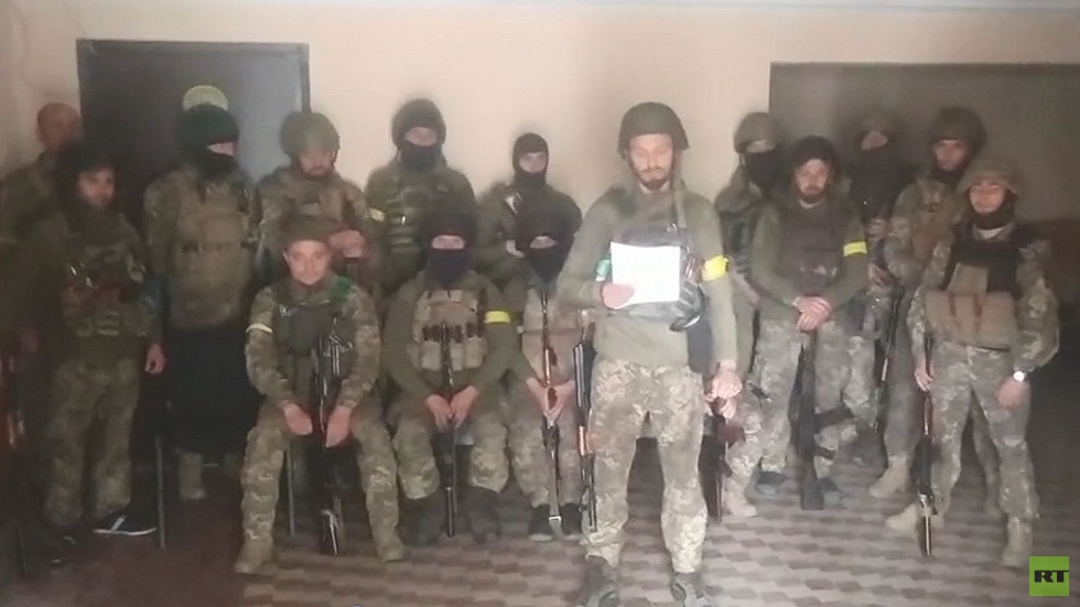 في نداء لقيادة البلاد.. عسكريون أوكرانيون يعلنون رفضهم تنفيذ الأوامر