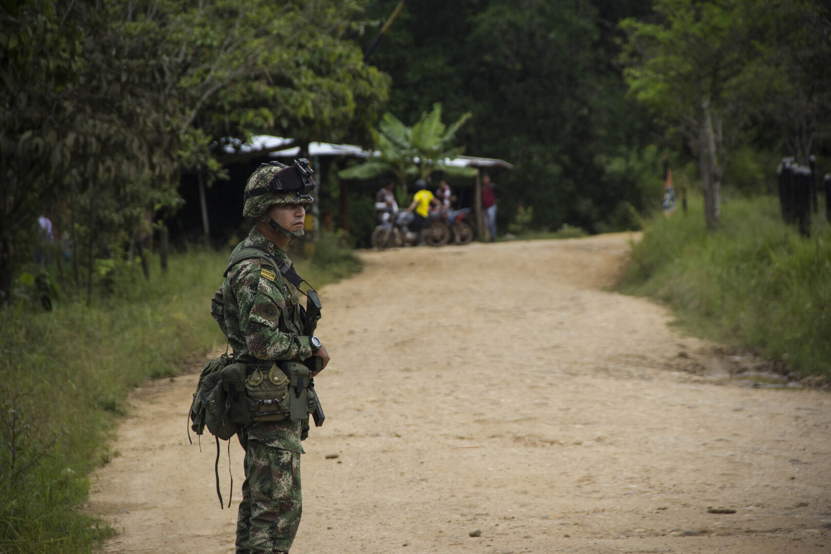 كولومبيا.. صاعقة تضرب أكاديمية عسكرية وتصيب 19 متدربا