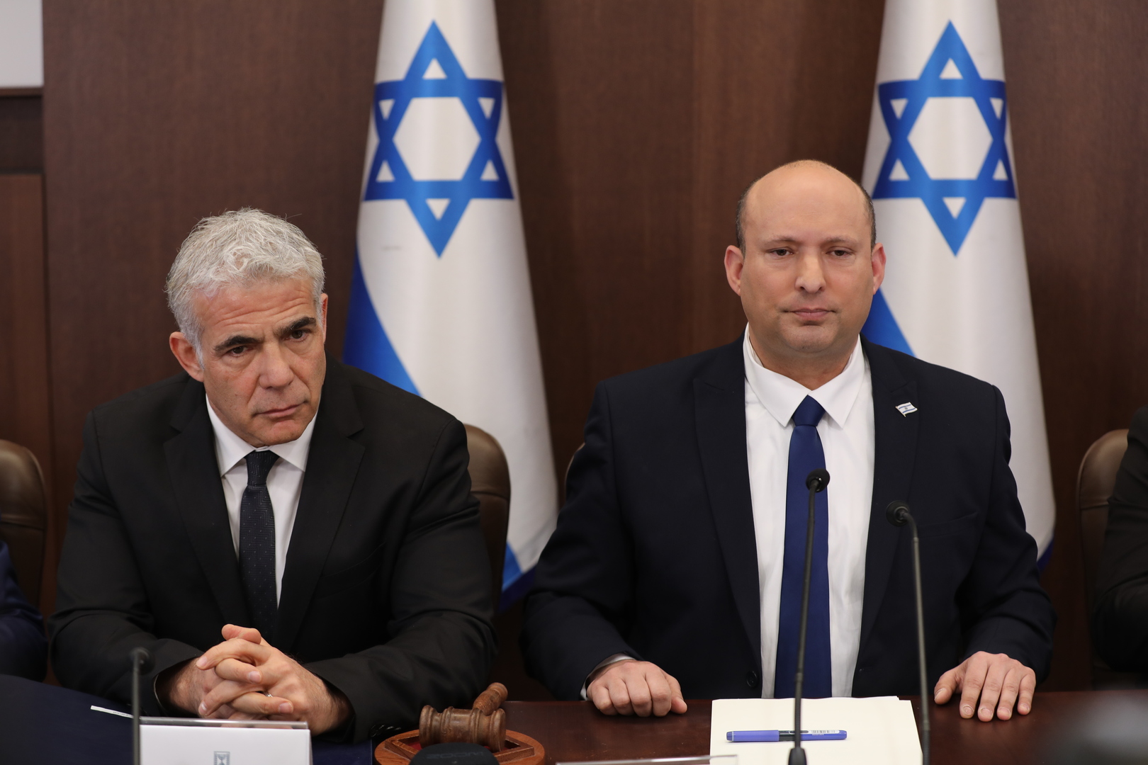 تقرير: لابيد يجري مفاوضات مع القائمة المشتركة بدون علم رئيس الوزراء الإسرائيلي نفتالي بينيت