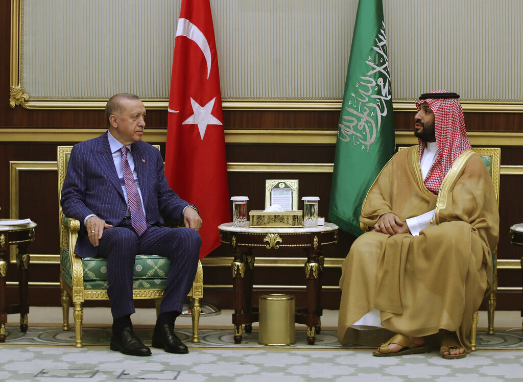 أردوغان يدعو بن سلمان إلى زيارة تركيا