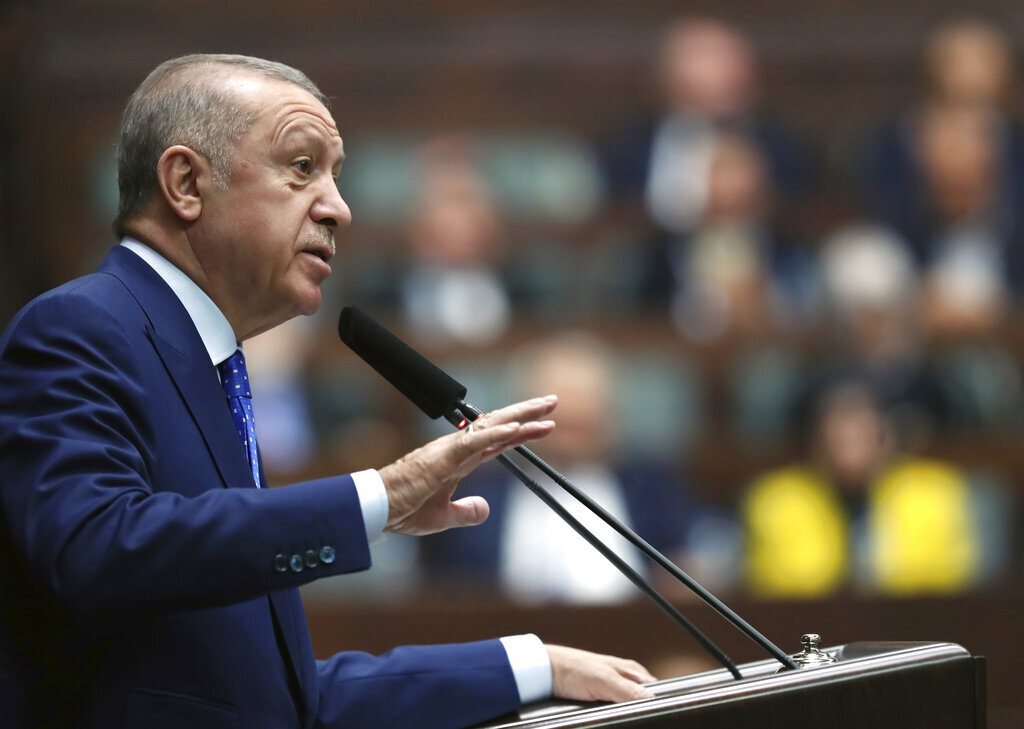 أردوغان يعلن إلغاء عقد اجتماع المجلس الاستراتيجي مع اليونان