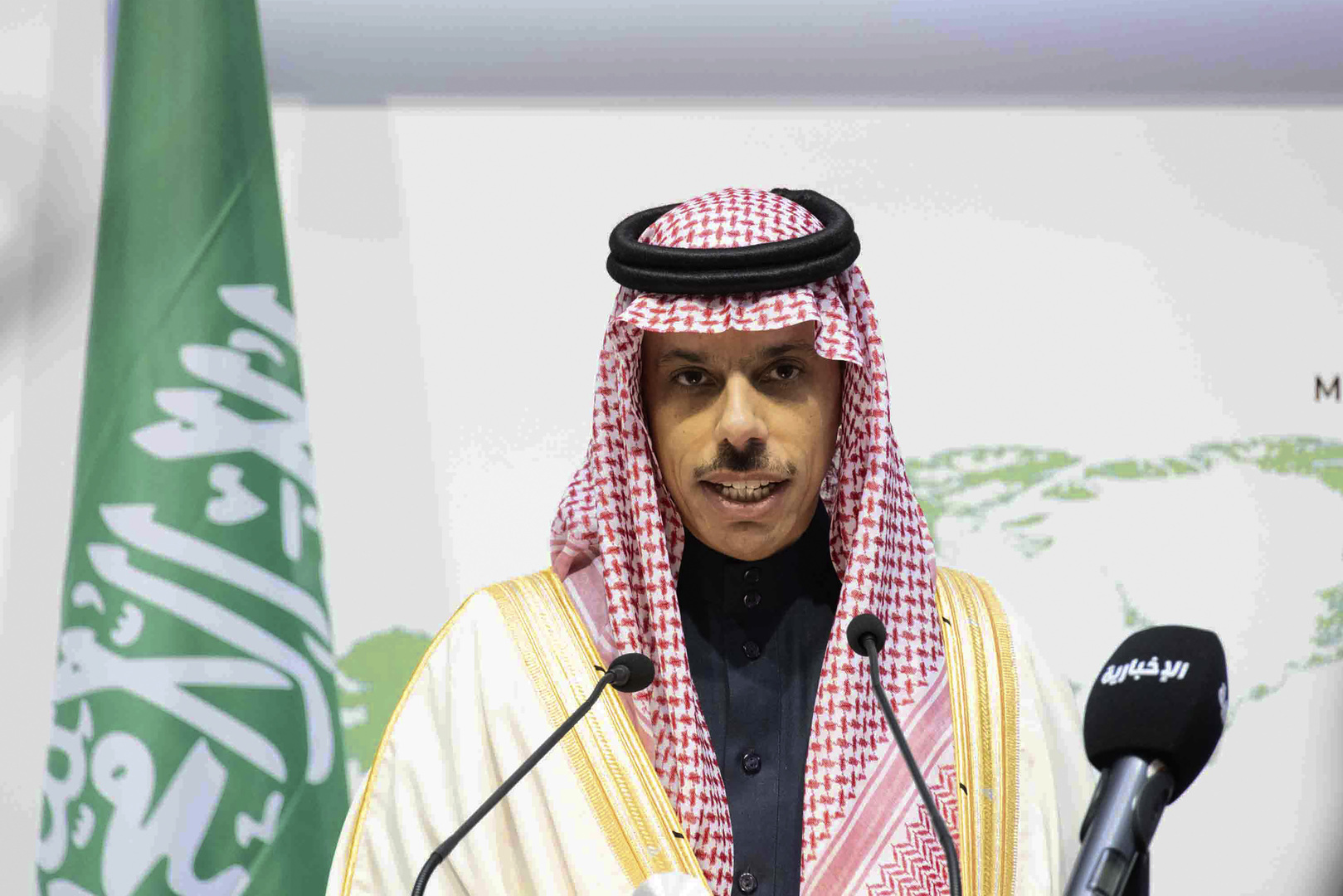 وزير الخارجية السعودي يرد على سؤال حول الفرق في علاقة المملكة مع كل من الولايات المتحدة والصين