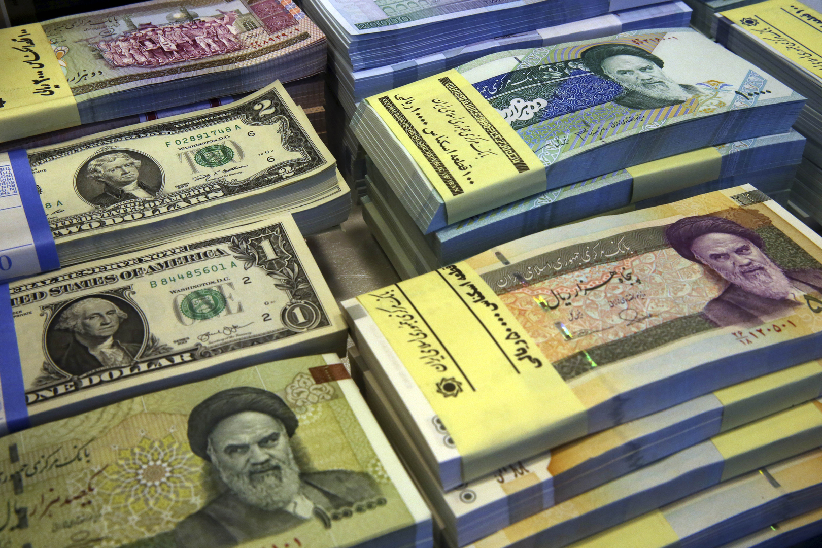 طهران تكشف عن حجم التجارة مع روسيا وتدعو التجار الروس للاستثمار في إيران