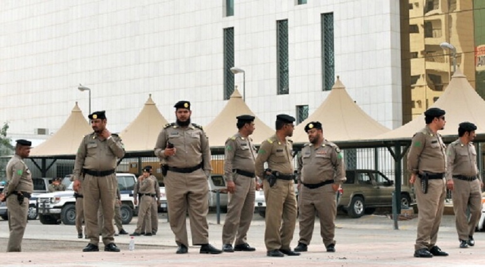 الشرطة السعودية تعلن توقيف مواطن اعتدى على ممرضة.. فيديو