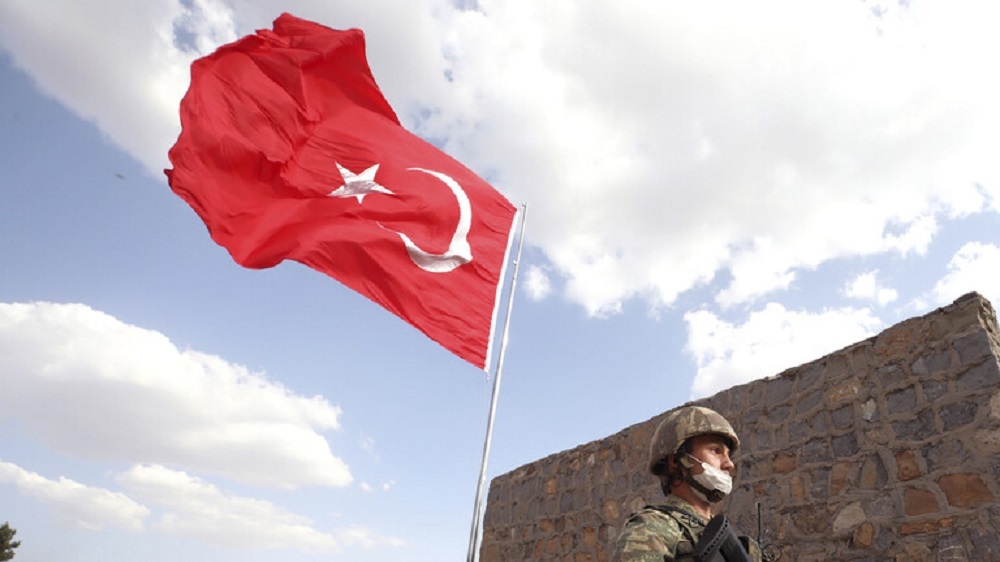 أنقرة تعلن مقتل جندي تركي متأثرا بجراح أصيب بها في شمال العراق