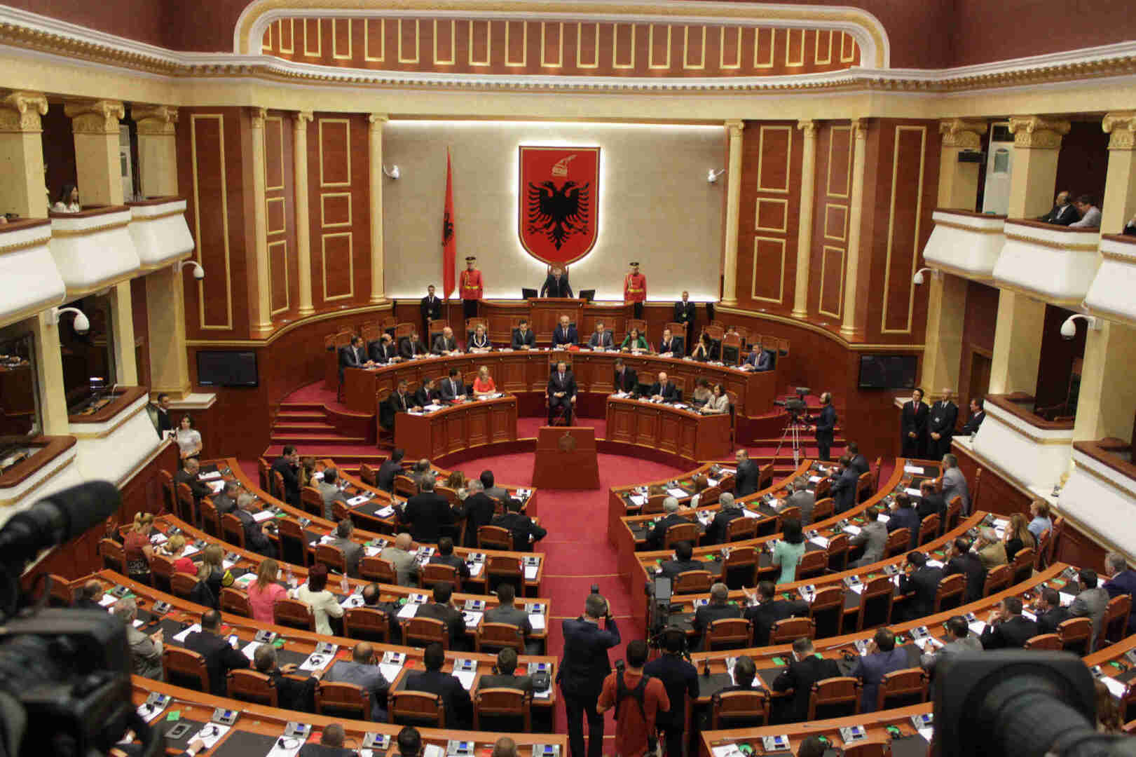 وسائل إعلام: البرلمان الألباني يفشل في انتخاب رئيس للبلاد للمرة الثالثة