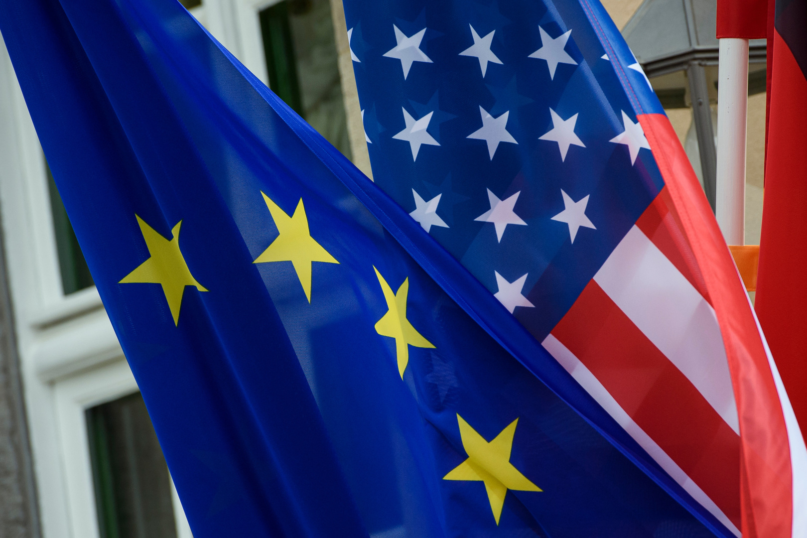 سكرتير مجلس الأمن الروسي يشير إلى توسع الولايات المتحدة في السوق الأوروبية