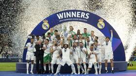 ريال مدريد يرفع كأس دوري أبطال أوروبا على حساب ليفربول.. فيديو