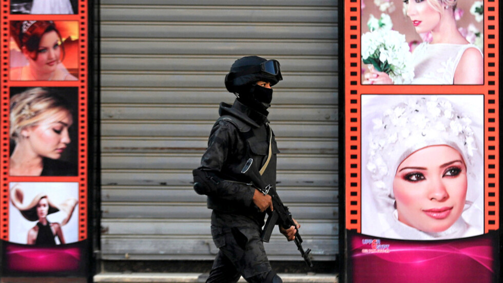 مصر.. طبيب نفسي يكشف سبب ارتكاب الأمهات جرائم قتل أطفالهن