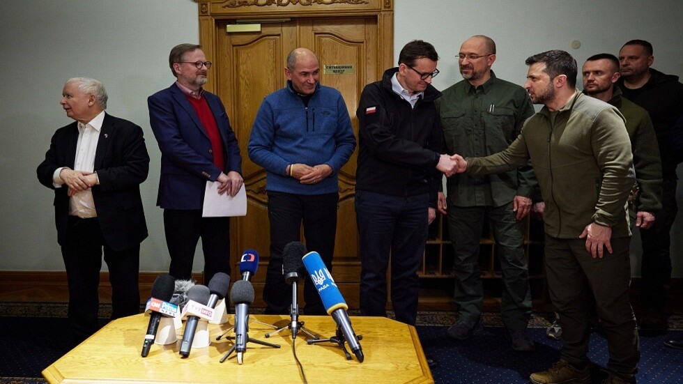 كييف ووارسو تبدآن في صناعة الأسلحة معا