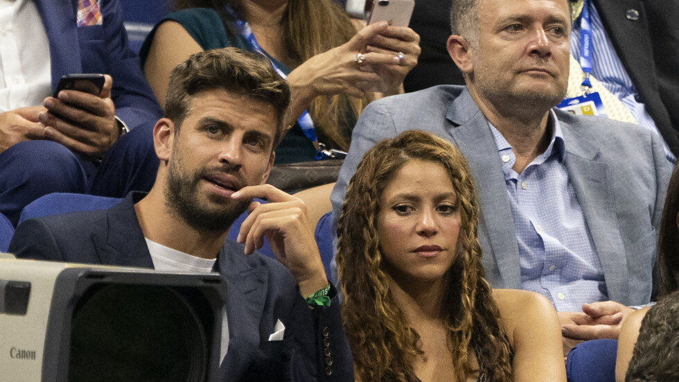 بعد علاقة دامت 12 عاما.. شاكيرا تهدد بيكيه بالانفصال بسبب 