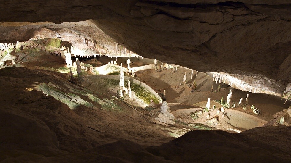 القدماء رسموا الموتى ودفنوهم في كهف "مقدس"