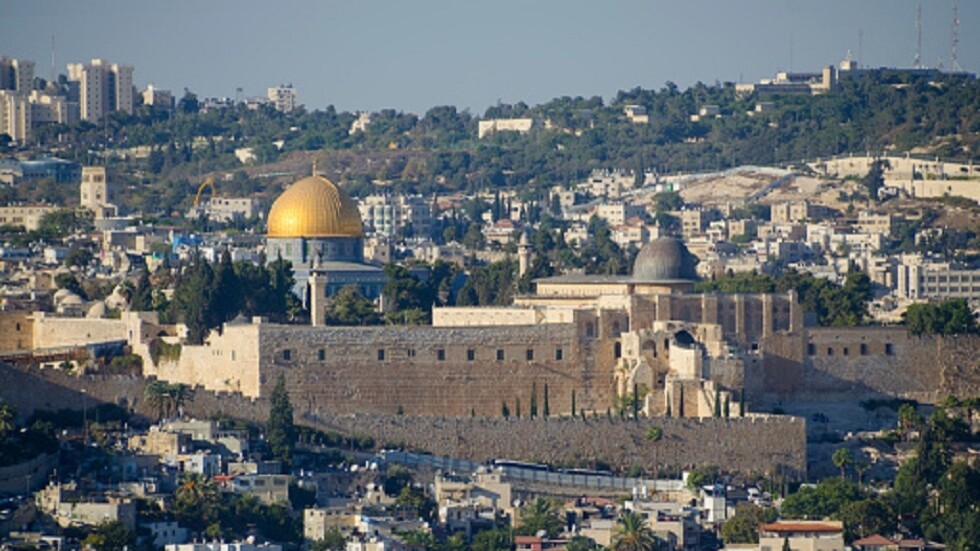 وزير الأوقاف الأردني: لا أحد يملك حق إعطاء شراكة لغير المسلمين في الأقصى
