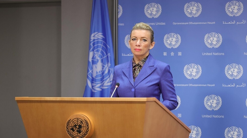 زاخاروفا: حظر استيراد النفط الروسي يفاقم الوضع في الولايات المتحدة وأوروبا