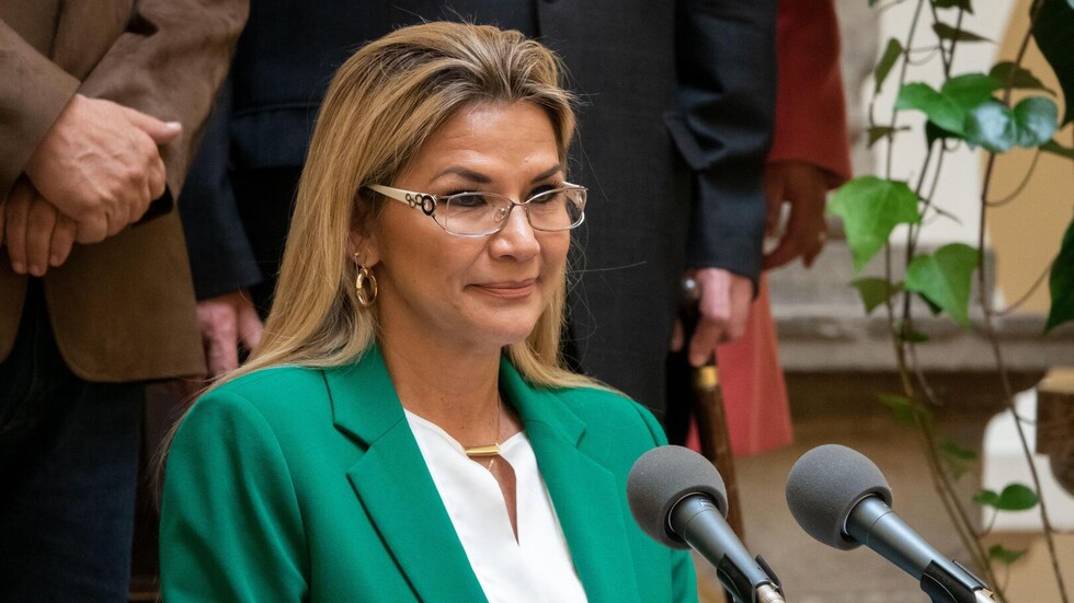 النيابة العامة تطلب عقوبة السجن 15 سنة لرئيسة بوليفيا السابقة