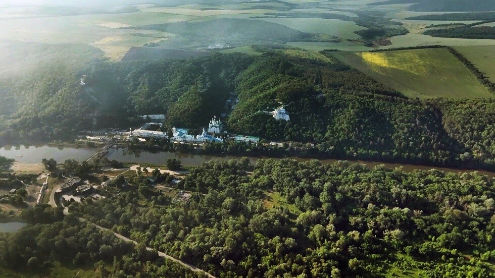 شويغو يعلن تحرير مدينة سفياتوغورسك في أراضي دونيتسك