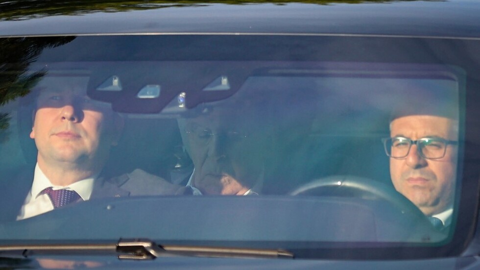 لافروف يصل إلى تركيا لبحث الممرات البحرية لتصدير الحبوب الأوكرانية