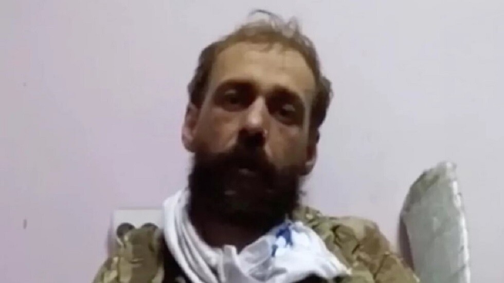 العثور على إحداثيات دفن المدنيين لدى المرتزق البريطاني الأسير (صورة)