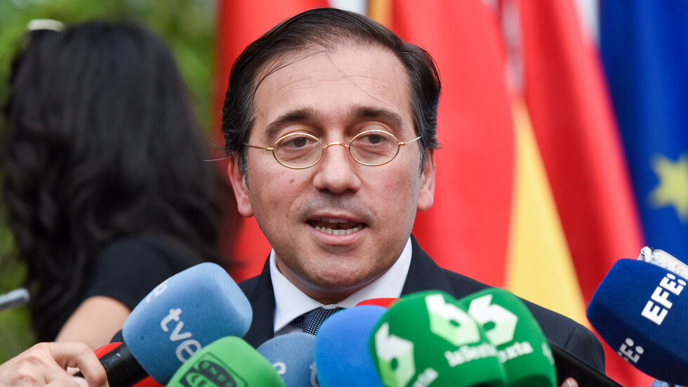 إسبانيا تدرس الرد على الجزائر