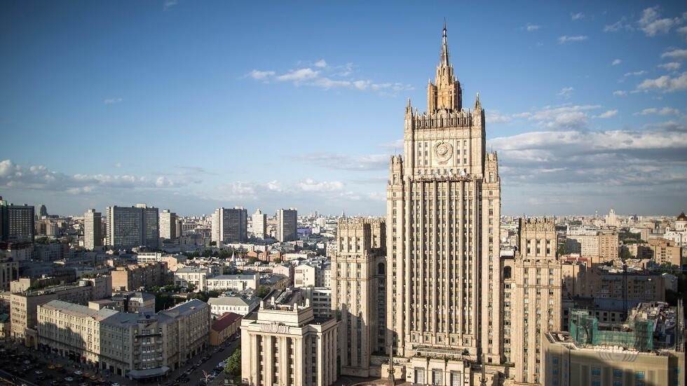 الخارجية الروسية: عسكرة الغرب لفضاء المعلومات يزيد من خطر الصدام المباشر