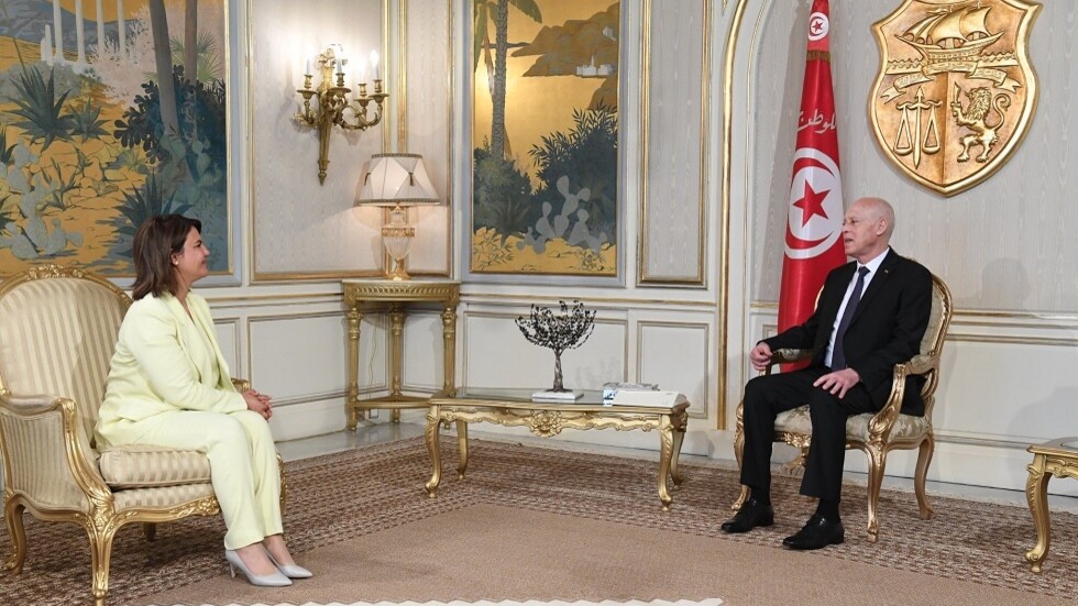 الرئيس التونسي يؤكد رفضه لأي محاولة لتقسيم ليبيا (صور + فيديو)