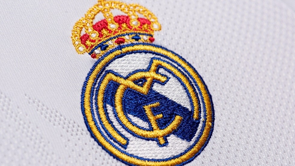 رسميا.. ريال مدريد يعلن التعاقد مع تشواميني (فيديو)