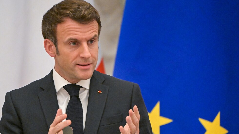 ماكرون يعلن دخول فرنسا في 