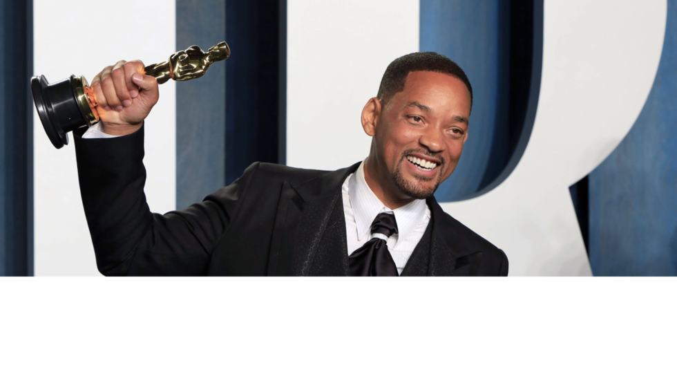 ويل سميث يخضع لعلاج نفسي ويعود إلى السينما بعد حادثة الأوسكار