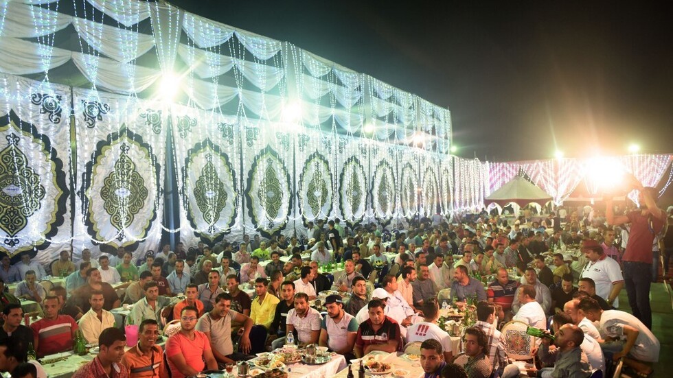 زواج بلا شهر عسل ولا "جهاز للعروسة".. الأزهر يطلق مبادرة لتيسير الزواج