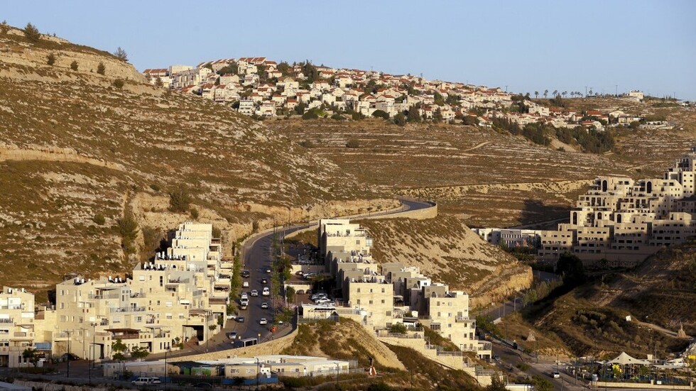 الجيش الإسرائيلي يقول أنه يشتبه بتسلل مسلحين فلسطينيين لمستوطنة طلمون بالضفة