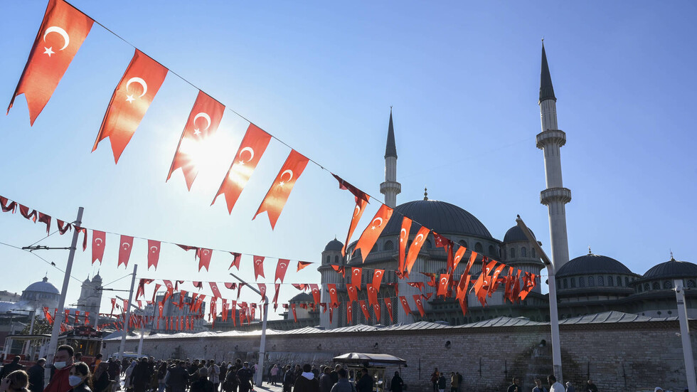 تركيا تؤكد أنها "بلد آمن" بعد دعوات إسرائيلية لمغادرة البلاد