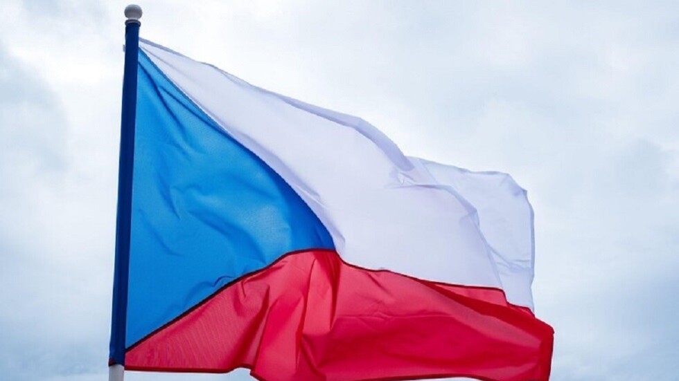 التشيك تقدم مساعدات عسكرية لأوكرانيا بقيمة 335 ألف يورو