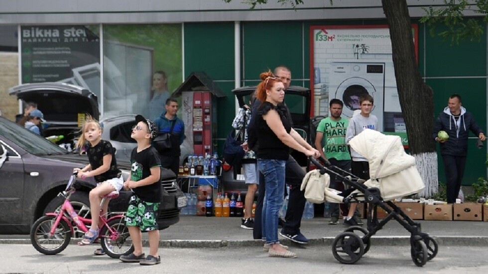 ستريمووسوف: الأطفال المولودون في خيرسون بعد 24 فبراير سينالون الجنسية الروسية