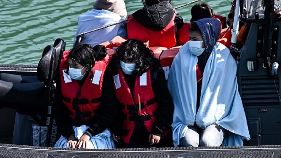  إيطاليا.. إنقاذ 40 مهاجرا بينهم 6 أطفال تتراوح أعمارهم بين 8 أشهر و4 سنوات