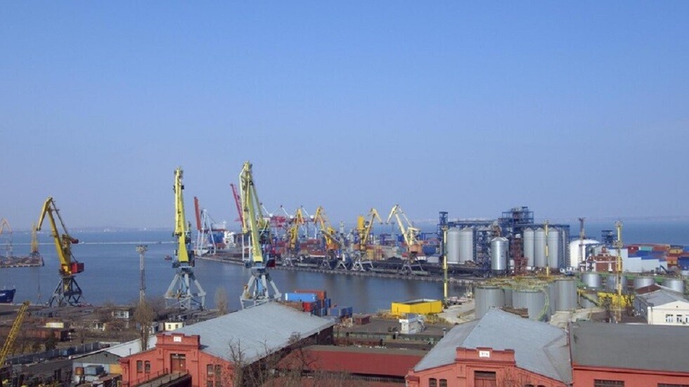 كييف توعز بتدمير موجودات الأكاديمية البحرية في خيرسون ومديرها يرفض الانصياع