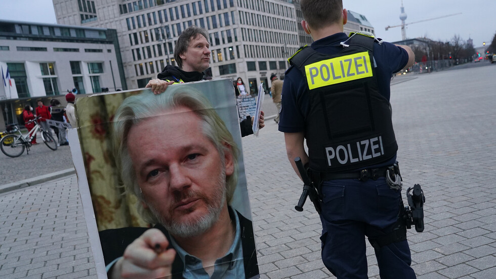 عائلة جوليان أسانج تدعو ألمانيا لتبني قضيته