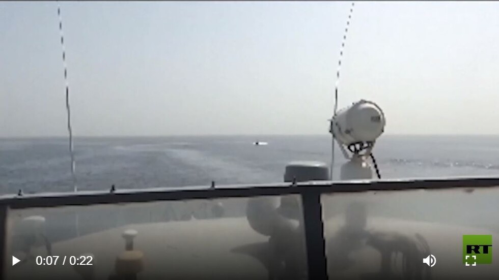 نشر فيديو لمواجهة بين البحرية الأمريكية والإيرانية في مضيق هرمز