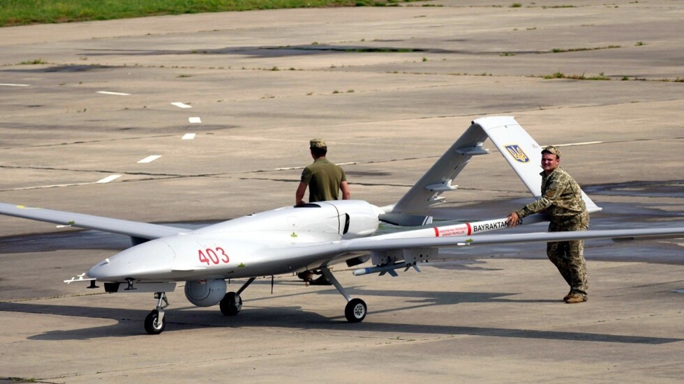 تركيا تؤكد أنها تتعامل بحذر شديد مع مسألة بيع الأسلحة إلى أوكرانيا