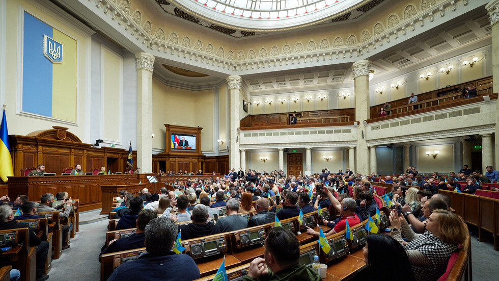 الرادا ينشر صورة جثة امرأة قتلت في دونباس بنيران القوات الأوكرانية ويتهم الجيش الروسي