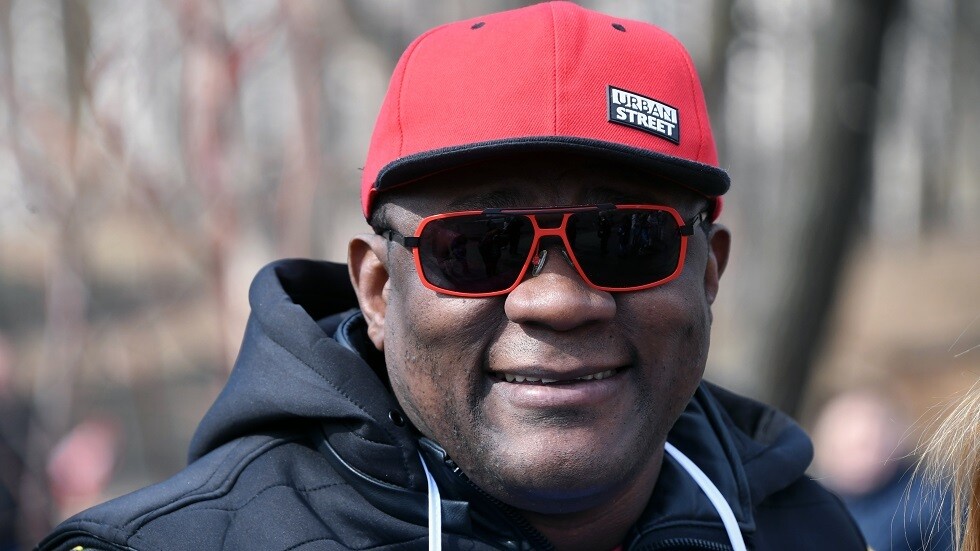 وفاة المغني الروسي الشهير بيير نارسيس